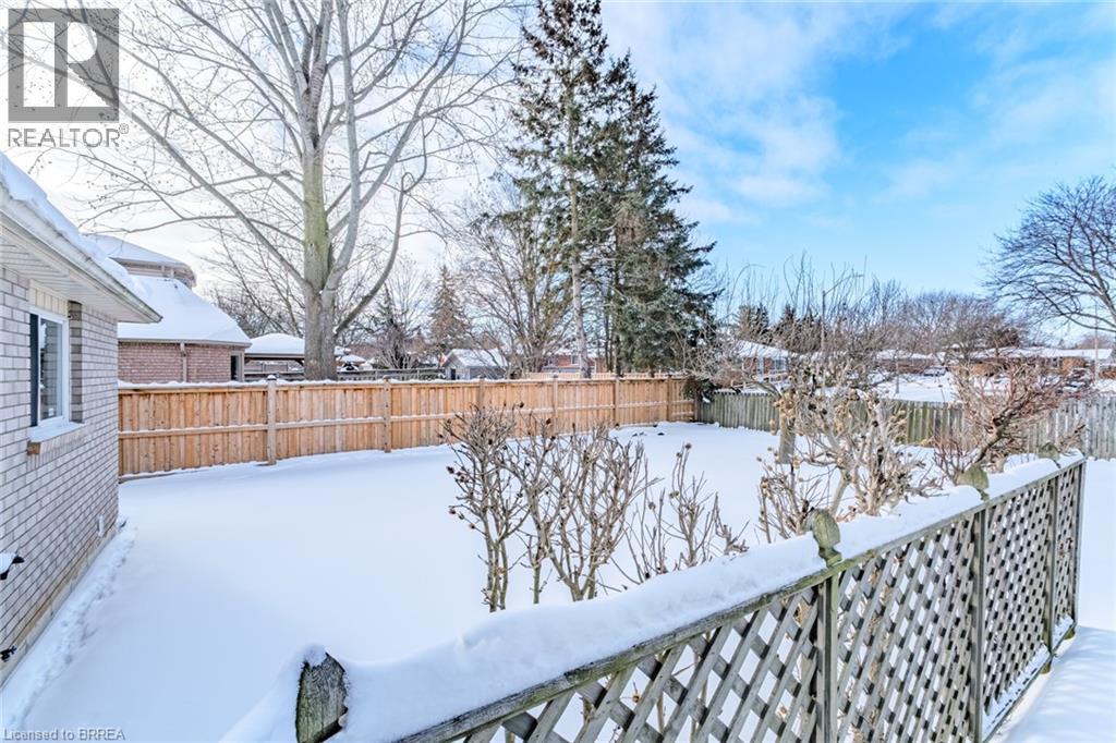 47 Maplecrest Lane, Brantford, Ontario  N3R 7T9 - Photo 8 - 40802221