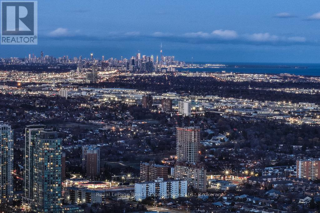 6005 - 3900 Confederation Parkway, Mississauga, Ontario  L5B 0M3 - Photo 38 - W12748874