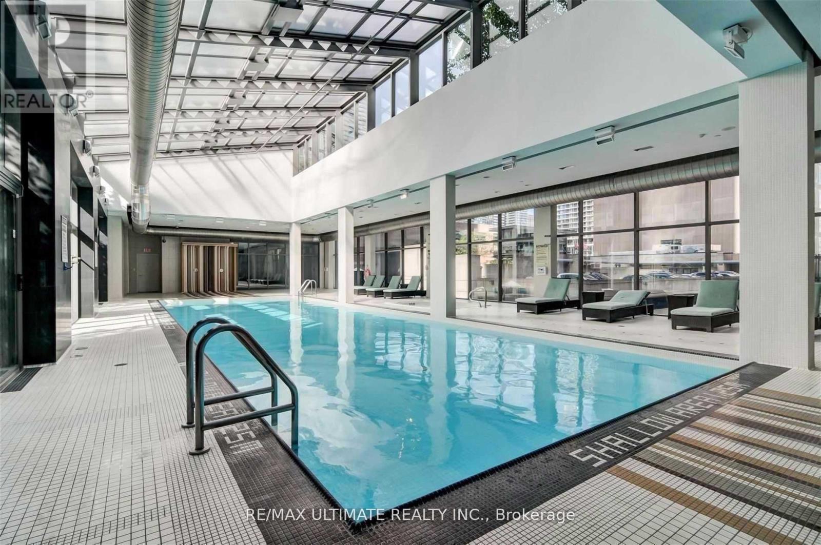 2504 - 38 Grenville Street, Toronto (Bay Street Corridor), Ontario  M4Y 1A5 - Photo 18 - C12748740