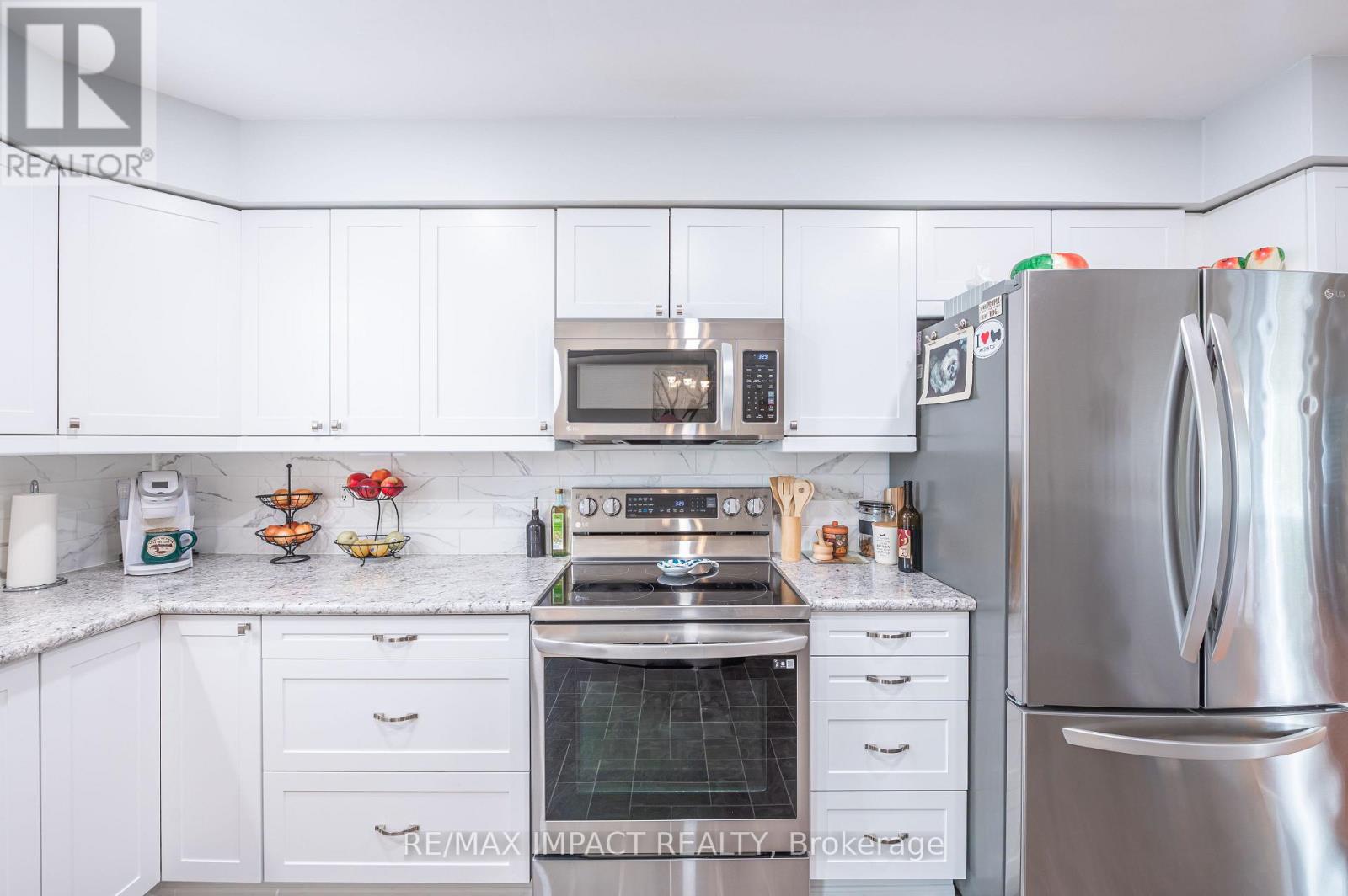 10 Cedartree Lane, Kawartha Lakes, Ontario  K0M 1A0 - Photo 7 - X12341493