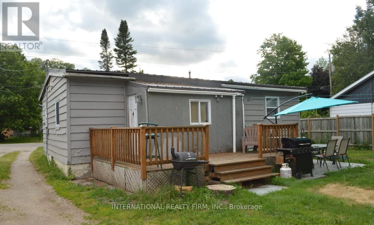 1027 Ferrier Avenue, Innisfil, Ontario  L0L 1W0 - Photo 17 - N12711556