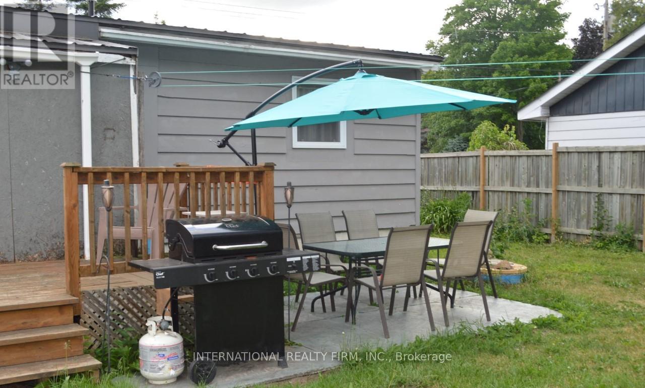 1027 Ferrier Avenue, Innisfil, Ontario  L0L 1W0 - Photo 16 - N12711556