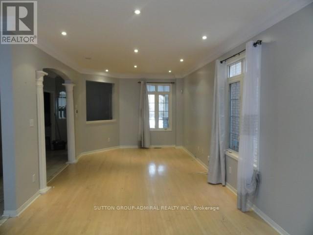 8 Cooper Creek Court, Vaughan, Ontario  L6A 2S4 - Photo 4 - N12711084