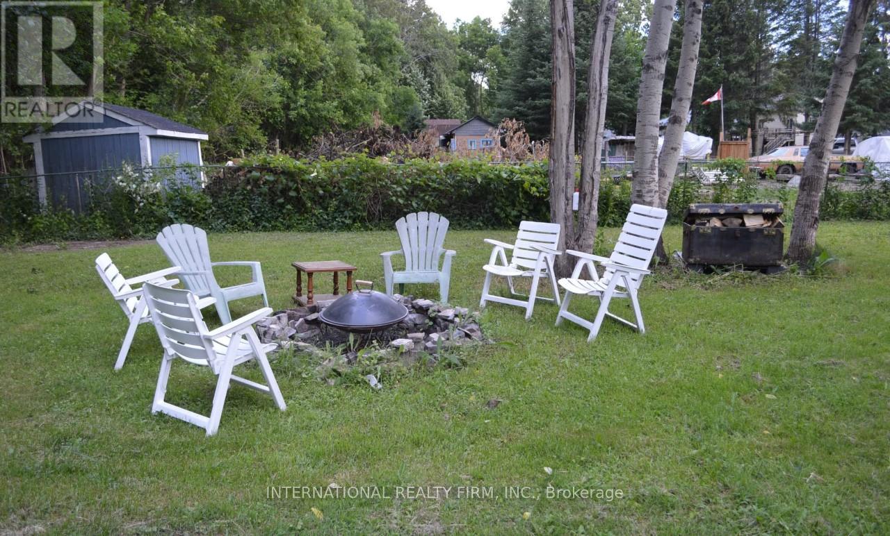 1027 Ferrier Avenue, Innisfil, Ontario  L0L 1W0 - Photo 13 - N12711556