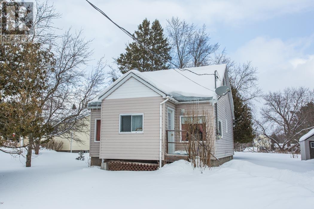 1252 Catherine St, Richards Landing, Ontario P0R 1J0 - Photo 20 - SM260172