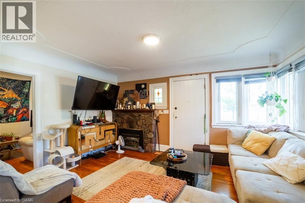 41 Paradise Road S, Hamilton, Ontario  L8S 1S3 - Photo 4 - 40801797