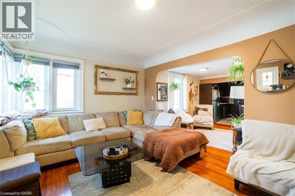 41 Paradise Road S, Hamilton, Ontario  L8S 1S3 - Photo 5 - 40801797