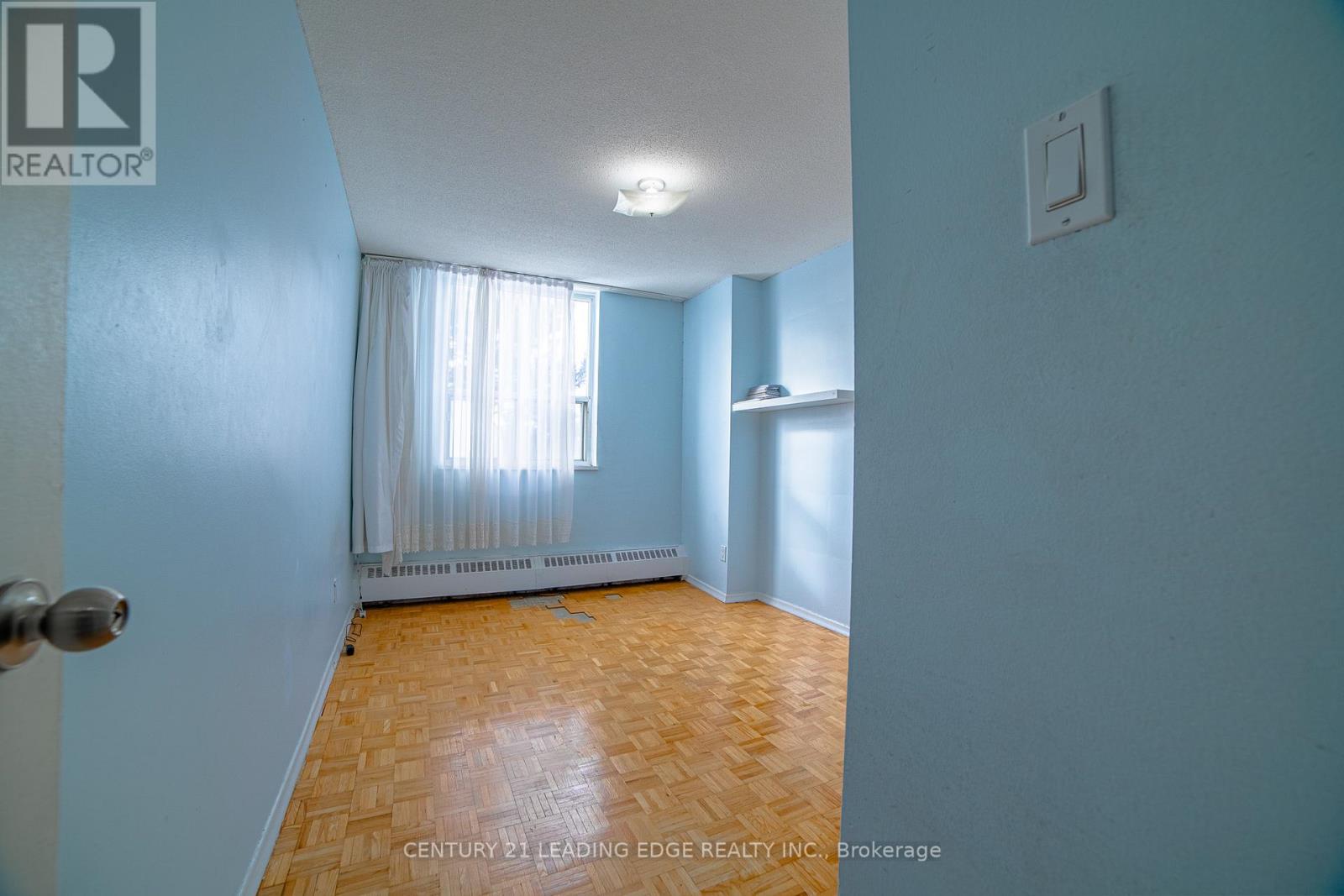 402 - 80 Grandravine Drive, Toronto, Ontario  M3J 1B2 - Photo 13 - W12748628