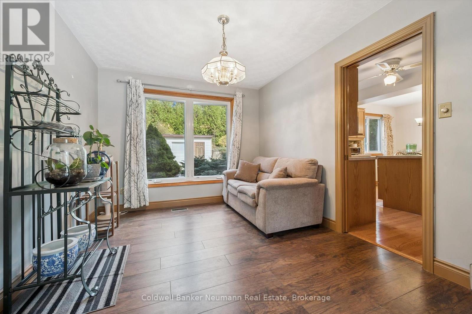 10 Carmine Place, Guelph, Ontario  N1E 3V1 - Photo 11 - X12748830