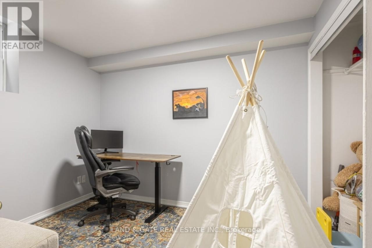 1840 Dalhousie Crescent, Oshawa (Samac), Ontario  L1G 8C5 - Photo 19 - E12748824