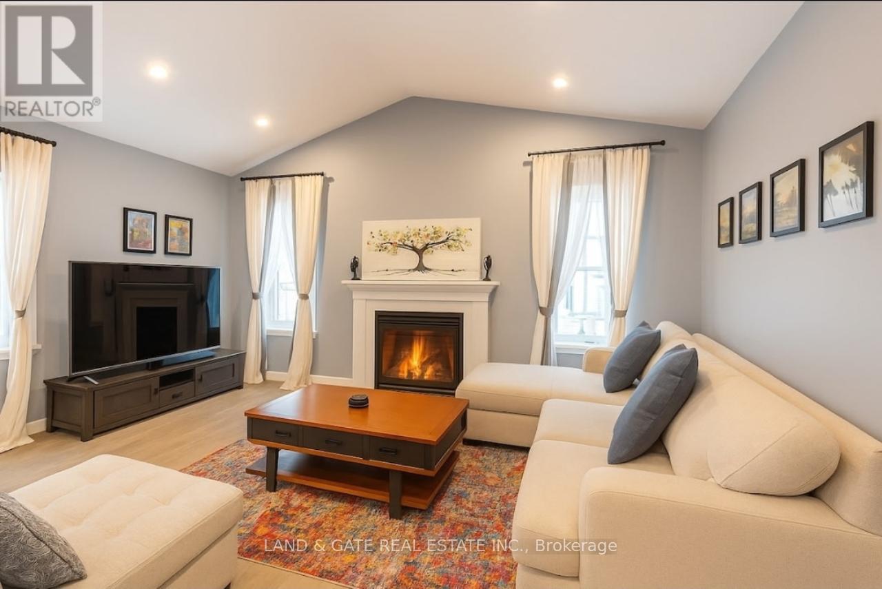 1840 Dalhousie Crescent, Oshawa (Samac), Ontario  L1G 8C5 - Photo 3 - E12748824