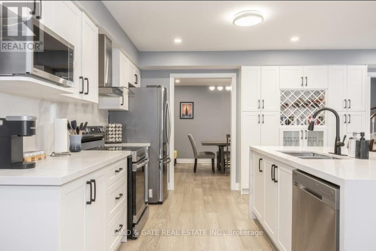 1840 Dalhousie Crescent, Oshawa (Samac), Ontario  L1G 8C5 - Photo 7 - E12748824