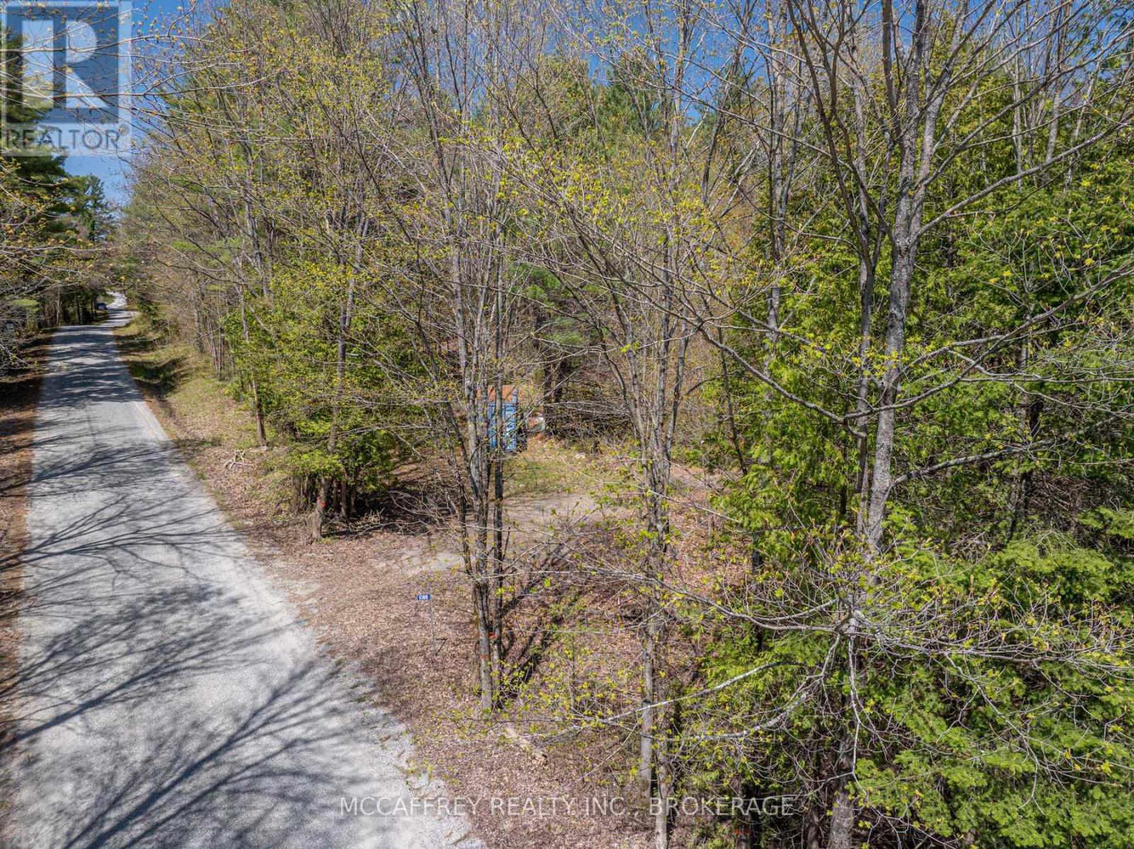 1088 KASHWAKAMAK LAKE ROAD, Frontenac, Ontario