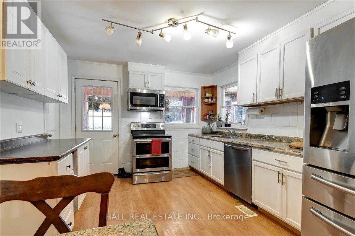 31298 Hwy 28 E, Bancroft, Ontario  K0L 1C0 - Photo 7 - X12748834