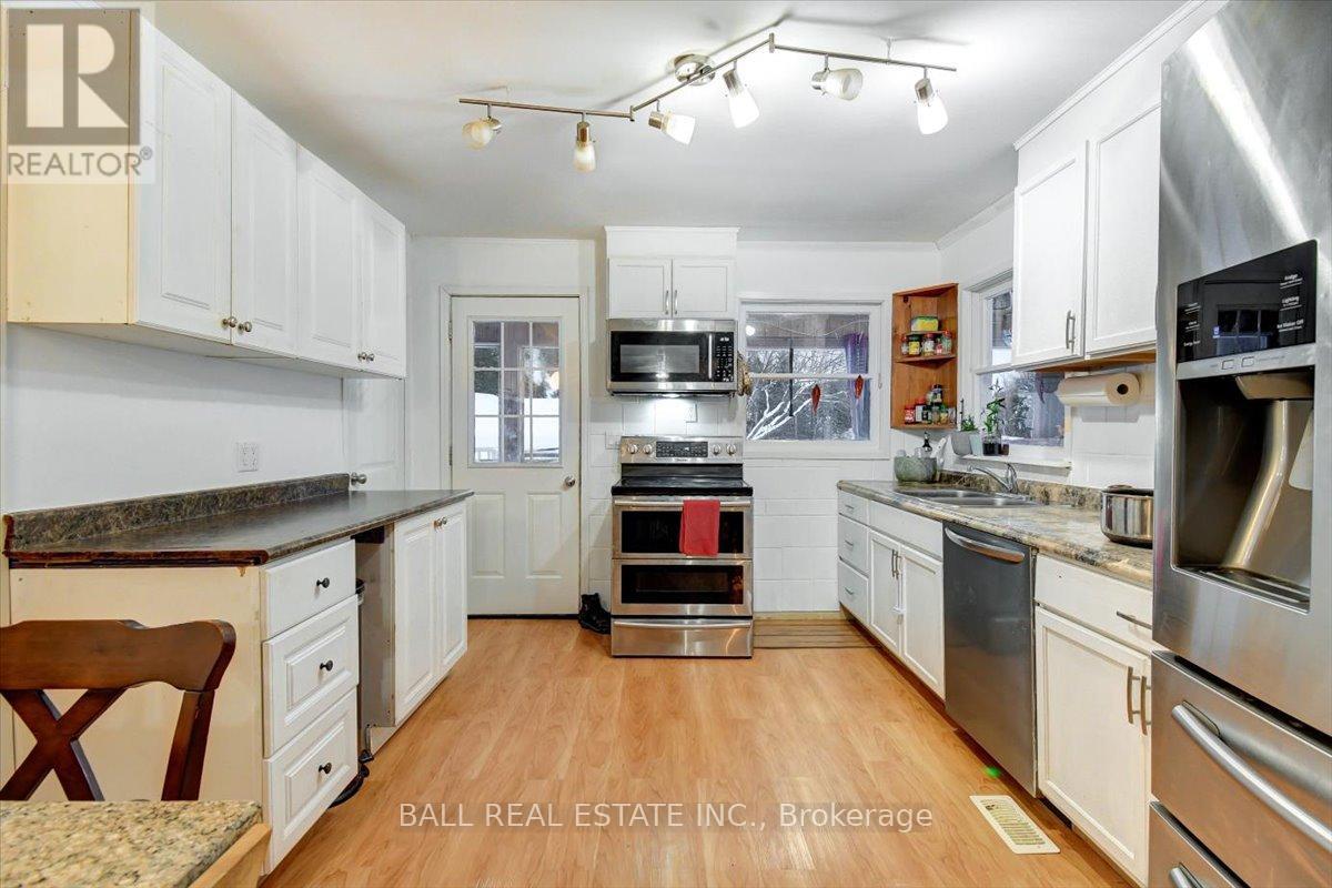 31298 Hwy 28 E, Bancroft, Ontario  K0L 1C0 - Photo 8 - X12748834