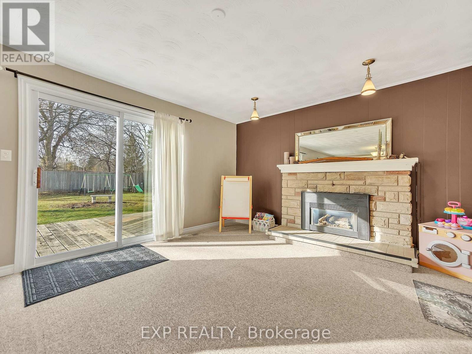 16 Applewood Drive, Belleville (Belleville Ward), Ontario  K8P 4E2 - Photo 36 - X12748850