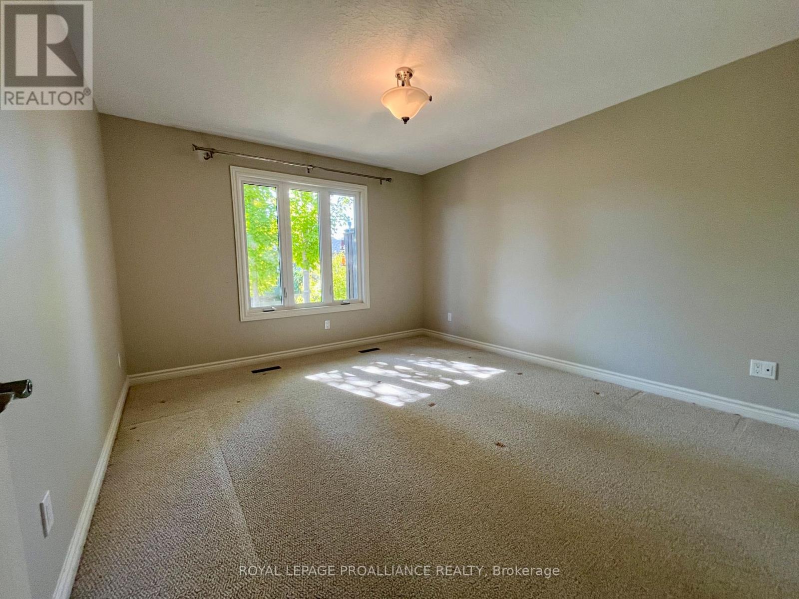 60 Conger Drive, Prince Edward County (Wellington), Ontario  K0K 3L0 - Photo 10 - X12748862