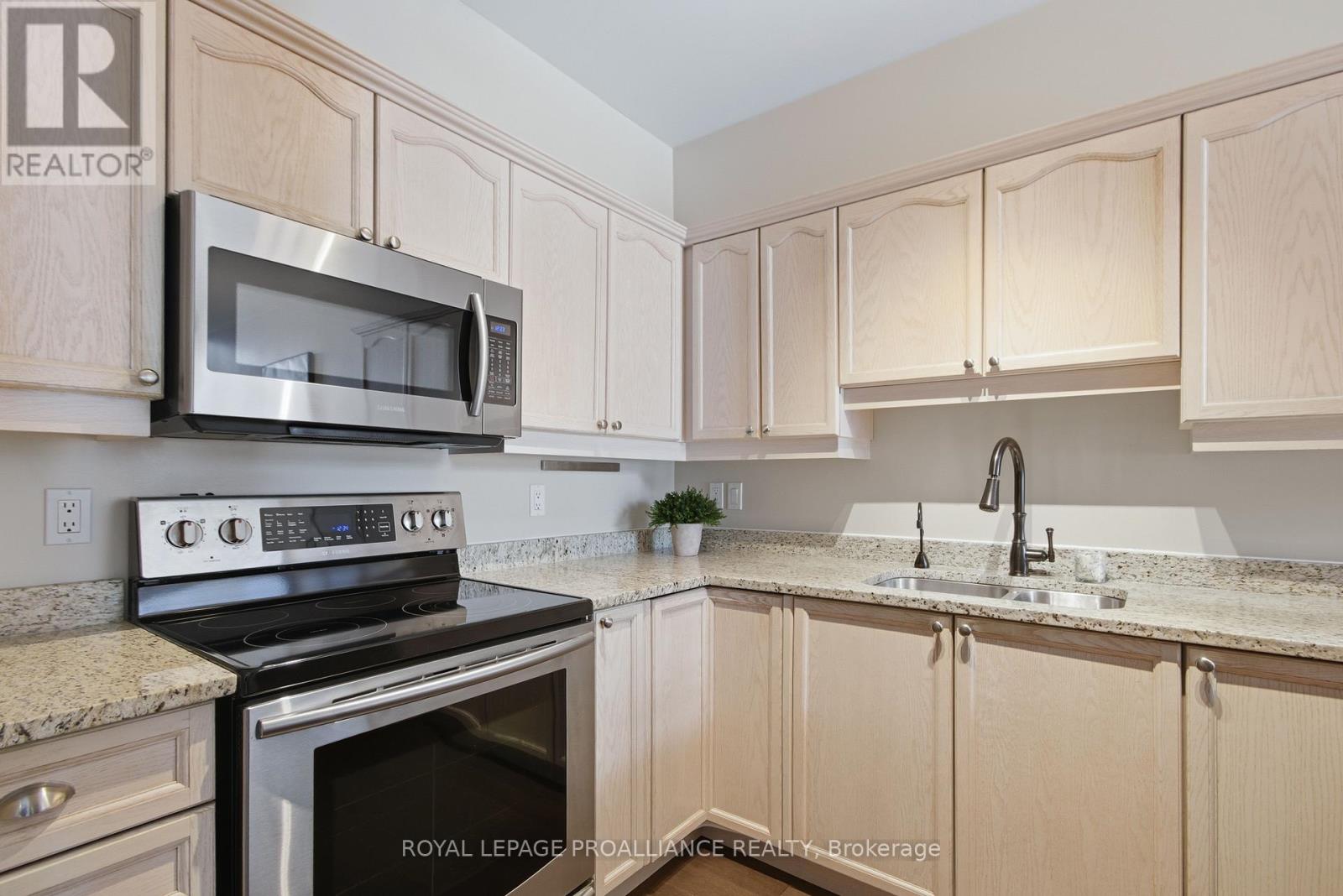 2 - 355 Dundas Street W, Belleville (Belleville Ward), Ontario  K8P 1B3 - Photo 18 - X12748894