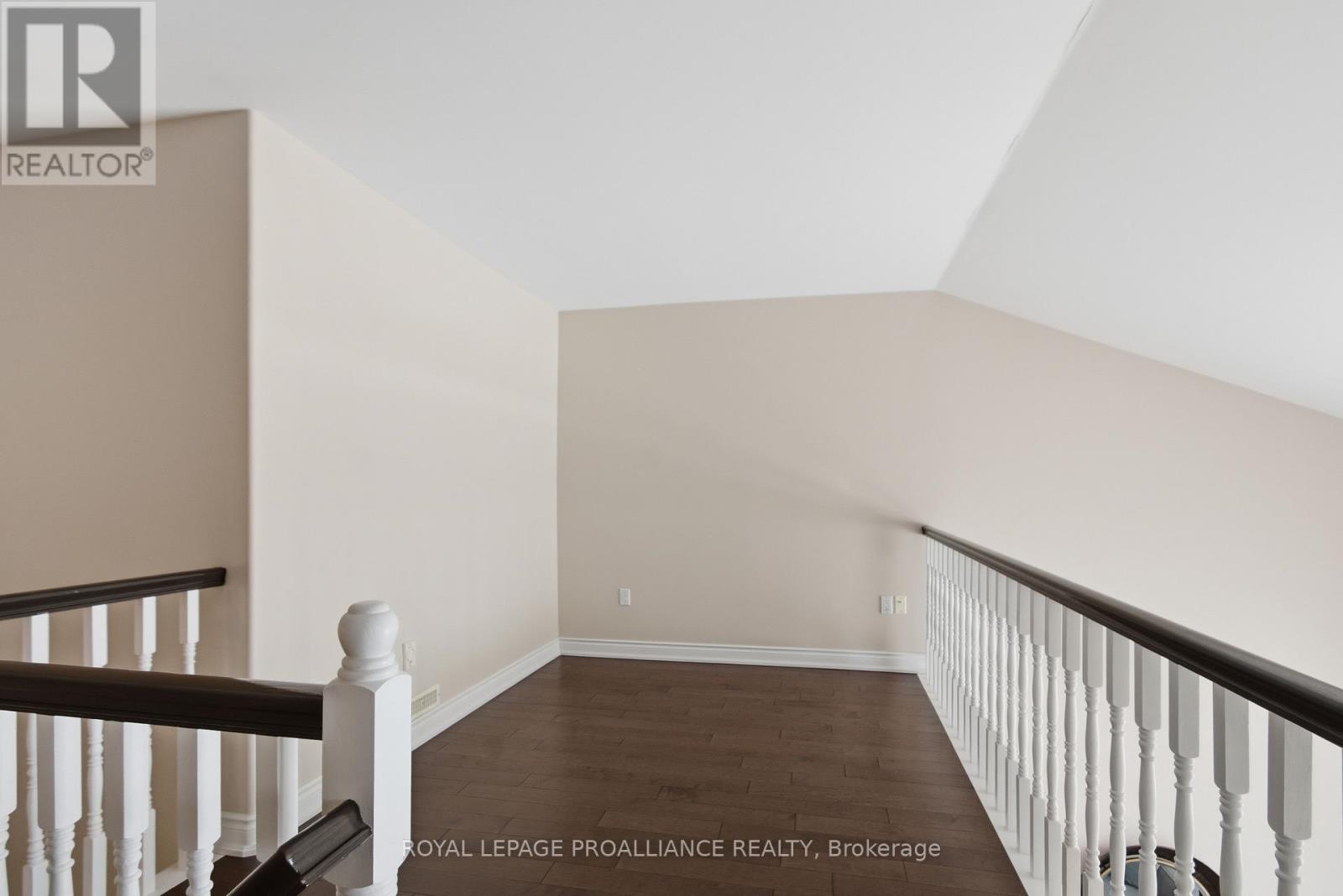 2 - 355 Dundas Street W, Belleville (Belleville Ward), Ontario  K8P 1B3 - Photo 31 - X12748894