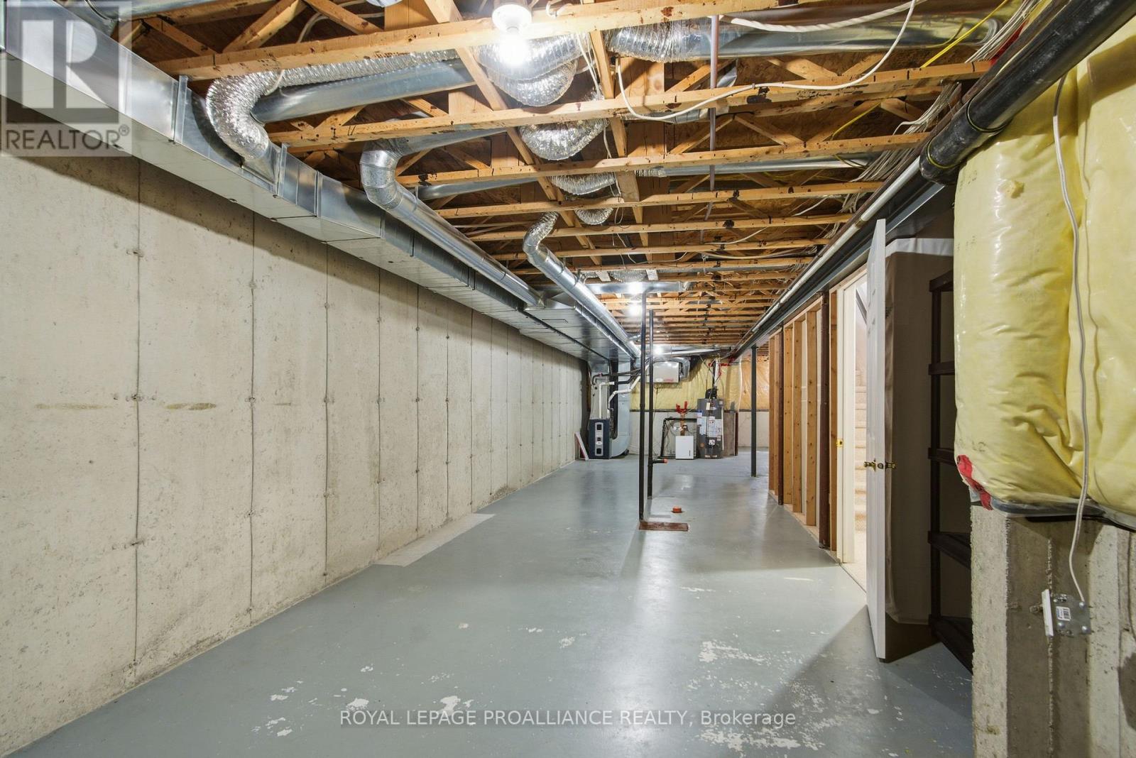 2 - 355 Dundas Street W, Belleville (Belleville Ward), Ontario  K8P 1B3 - Photo 36 - X12748894