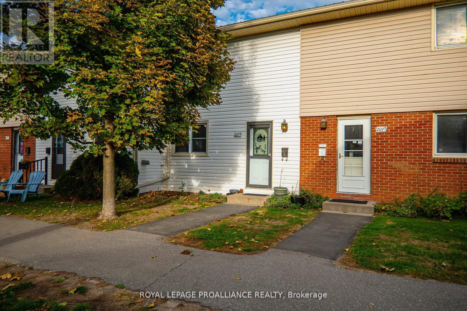 207D NORTH PARK STREET, belleville (belleville ward), Ontario