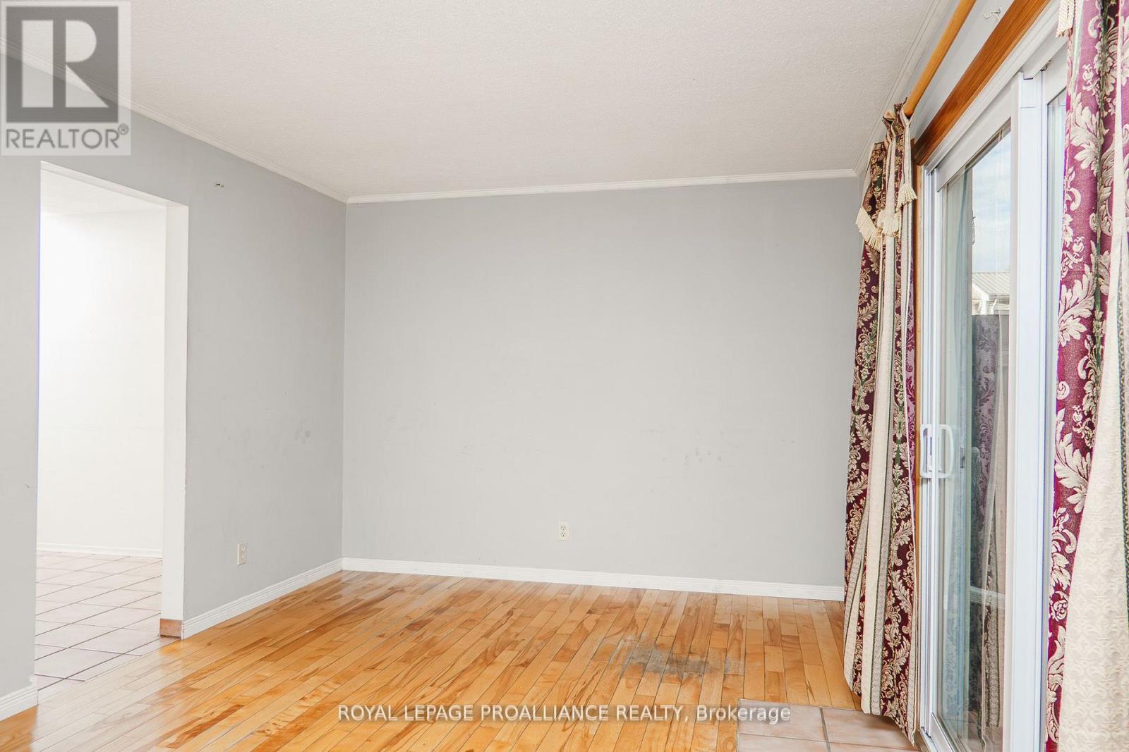 207d North Park Street, Belleville (Belleville Ward), Ontario  K8P 4T9 - Photo 12 - X12749146