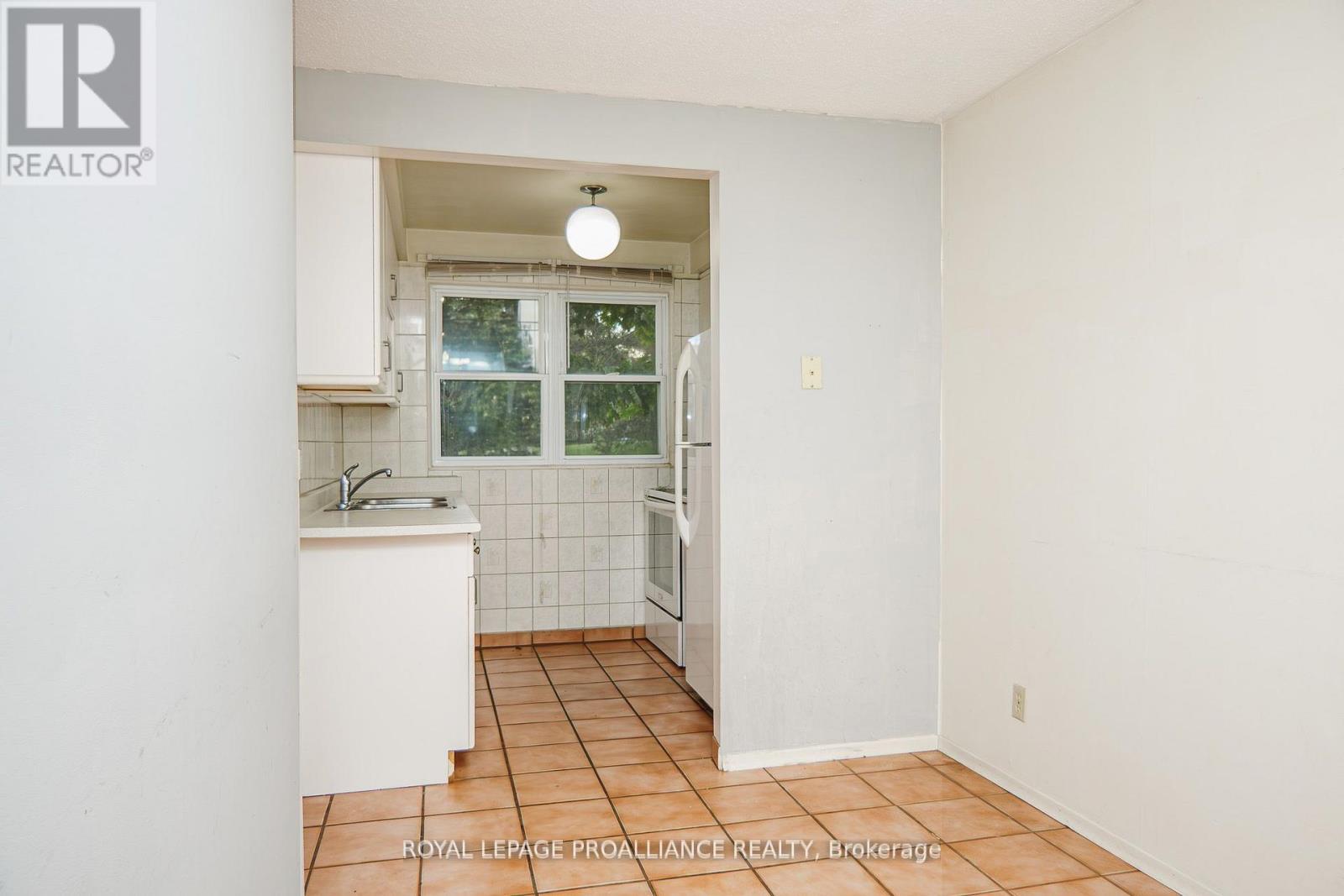 207d North Park Street, Belleville (Belleville Ward), Ontario  K8P 4T9 - Photo 26 - X12749146