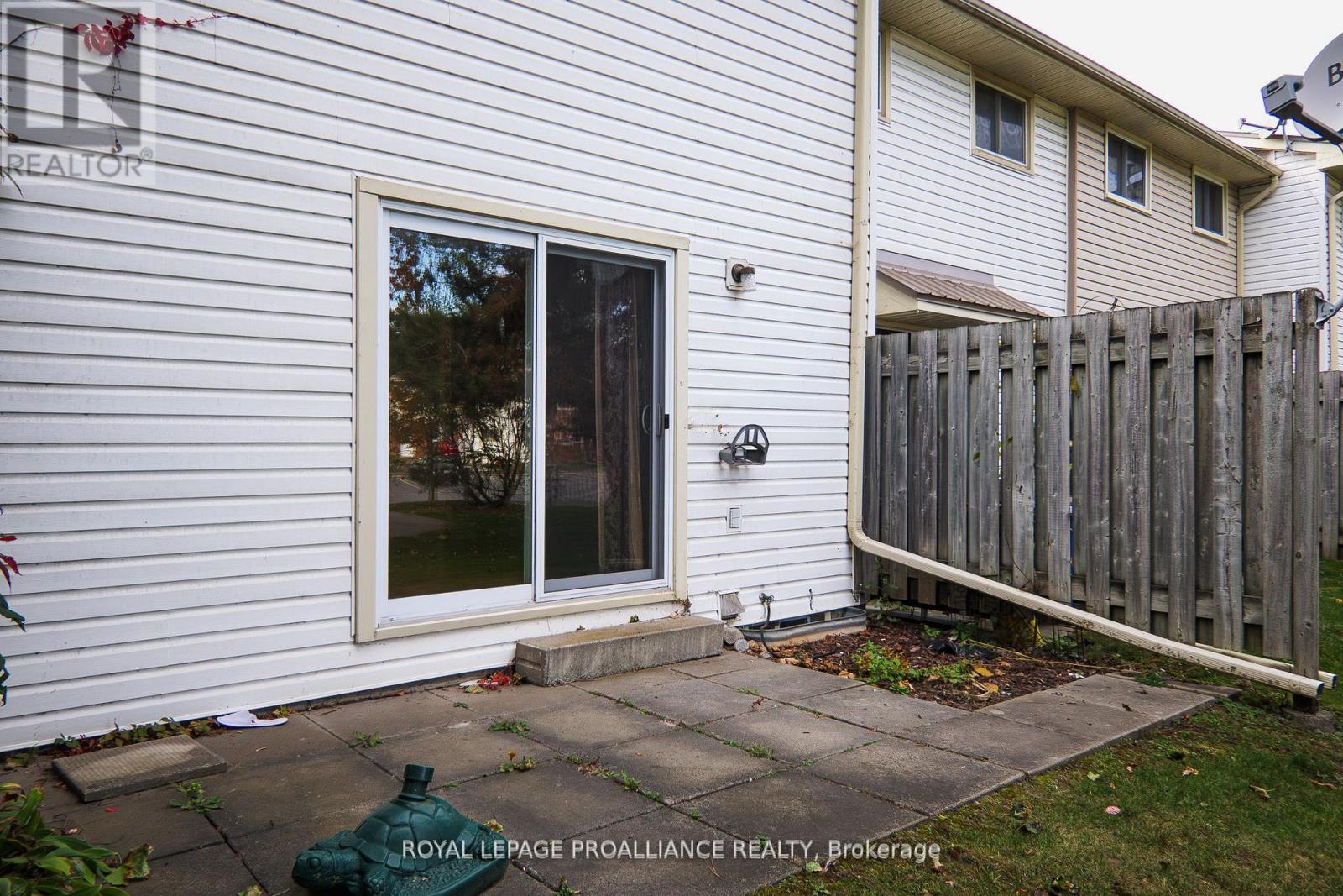 207d North Park Street, Belleville (Belleville Ward), Ontario  K8P 4T9 - Photo 29 - X12749146