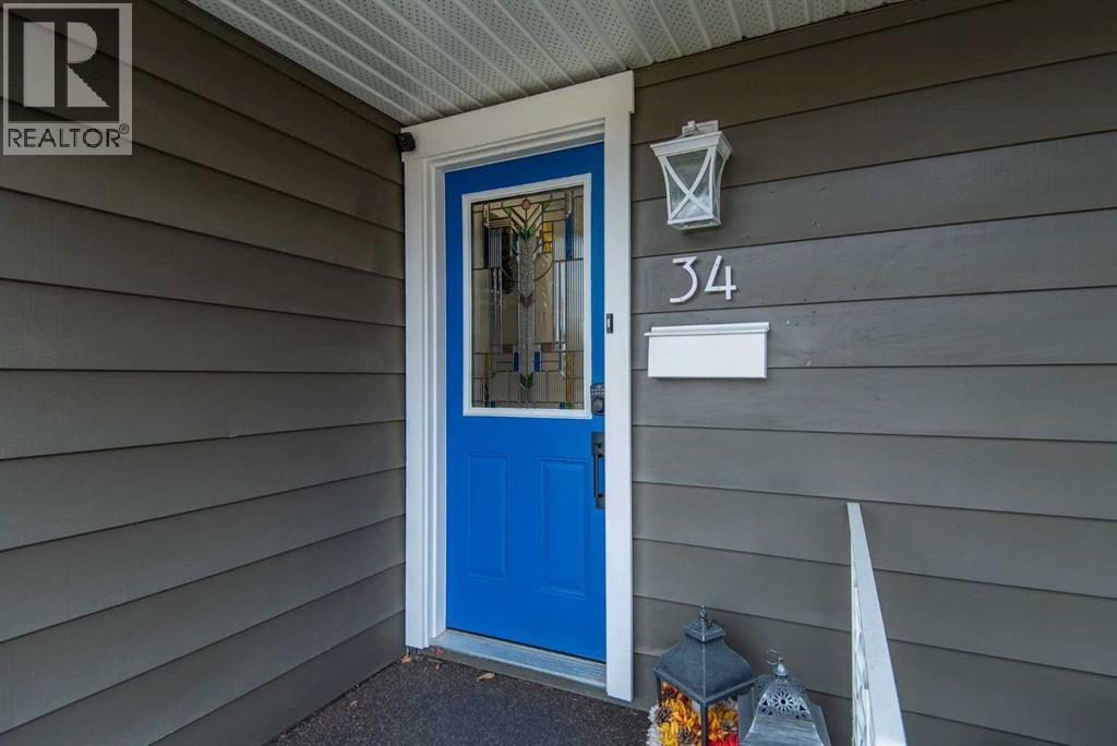 34 Wright Avenue, Red Deer, Alberta  T4N 5X2 - Photo 5 - A2276276