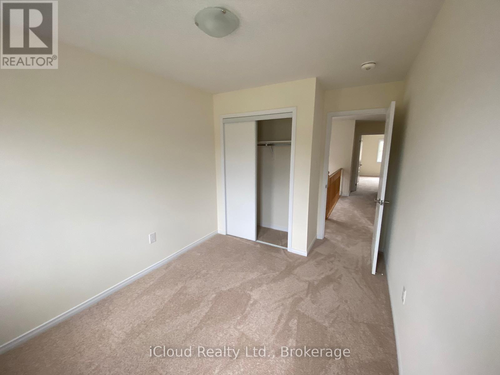 8871 Chickory Trail, Niagara Falls, Ontario  L2H 3S3 - Photo 10 - X12614258