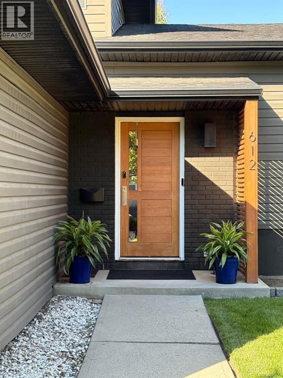 612 Willoughby Crescent Se, Calgary, Alberta  T2J 2A1 - Photo 5 - A2278698