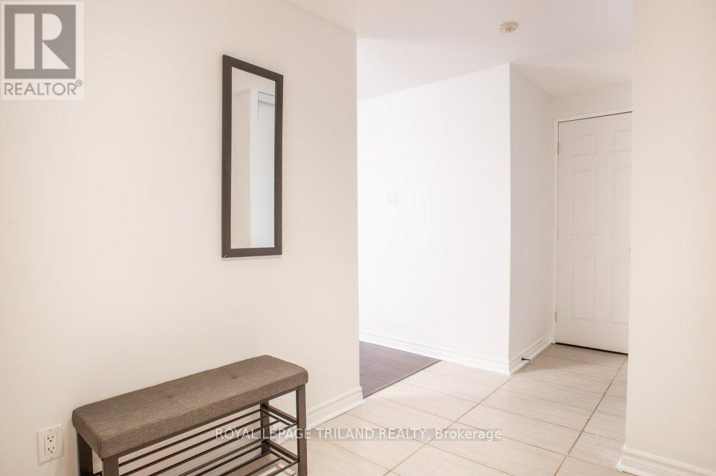 1002 - 55 Green Valley Drive, Kitchener, Ontario  N2P 1Z6 - Photo 7 - X12748952