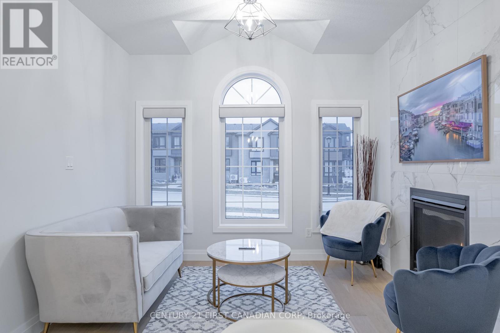 Upper - 828 Kleinburg Drive, London North (North B), Ontario  N5X 3Z1 - Photo 11 - X12749044