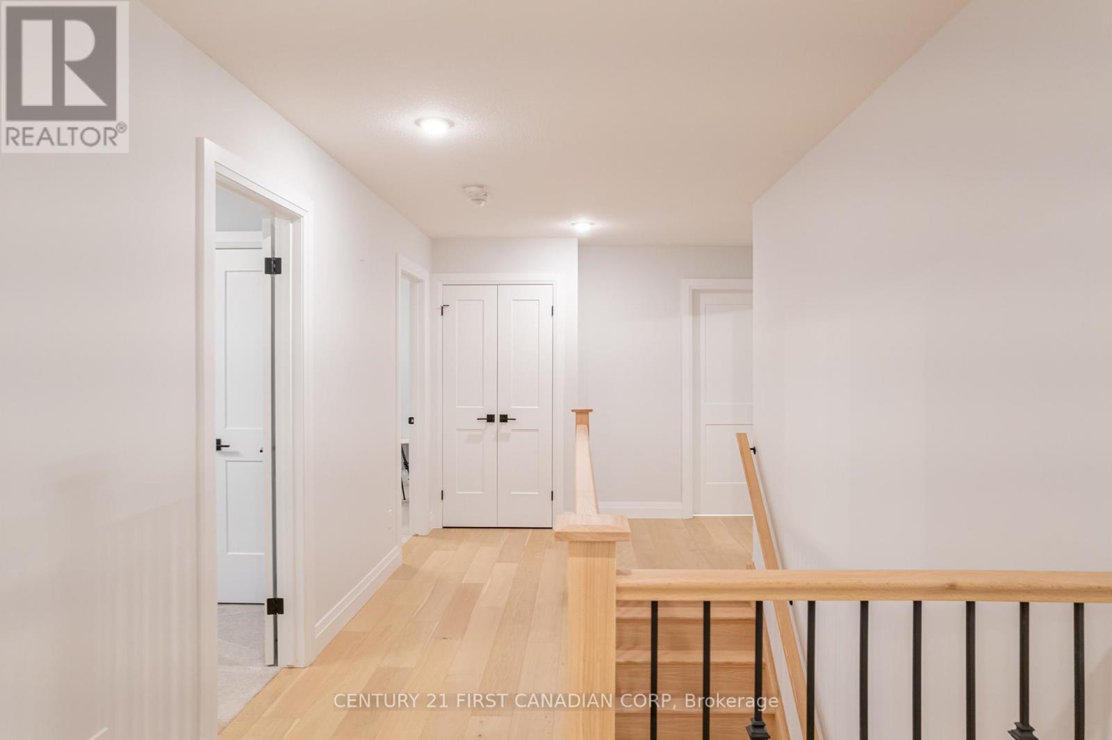 Upper - 828 Kleinburg Drive, London North (North B), Ontario  N5X 3Z1 - Photo 24 - X12749044