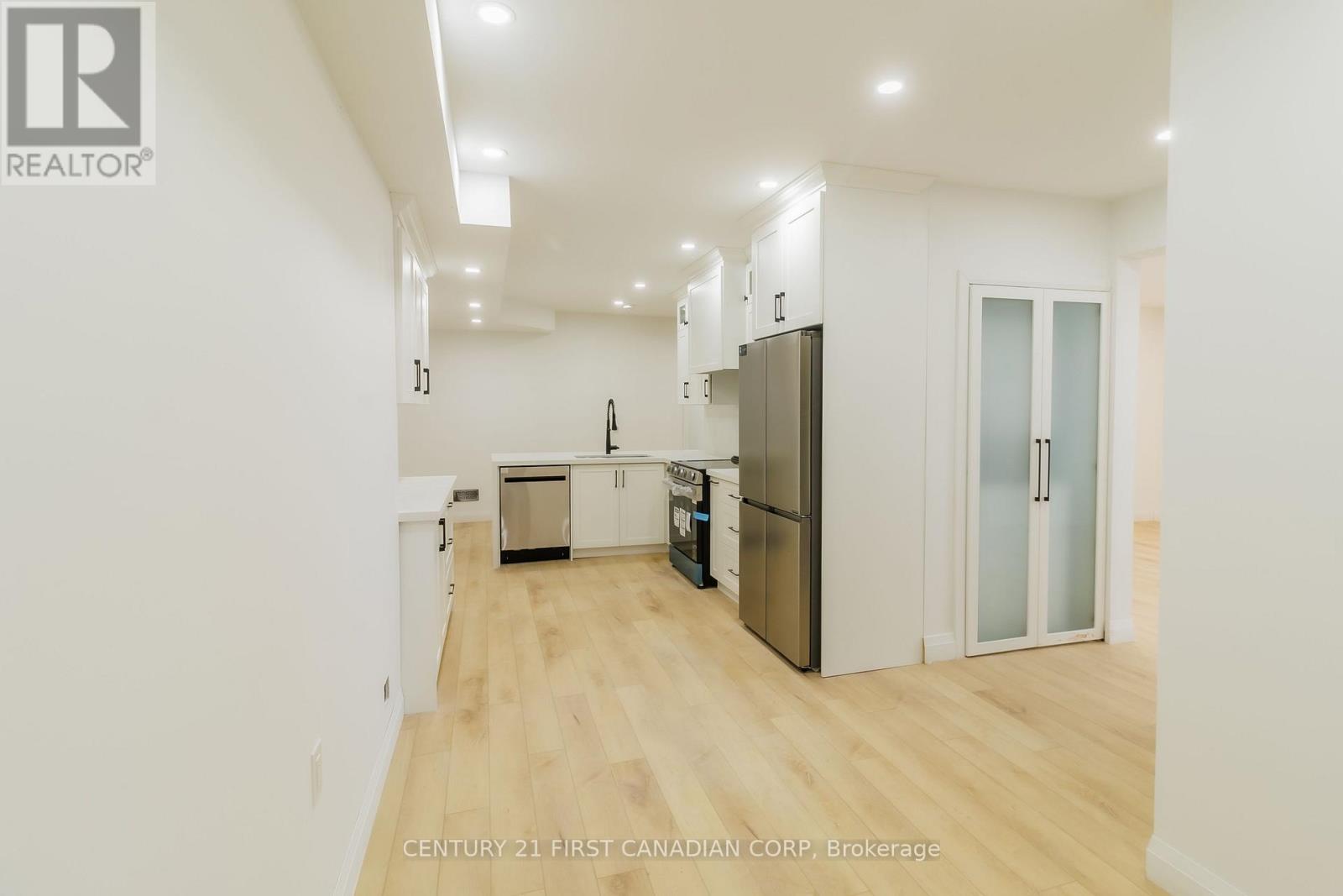 Upper - 828 Kleinburg Drive, London North (North B), Ontario  N5X 3Z1 - Photo 37 - X12749044