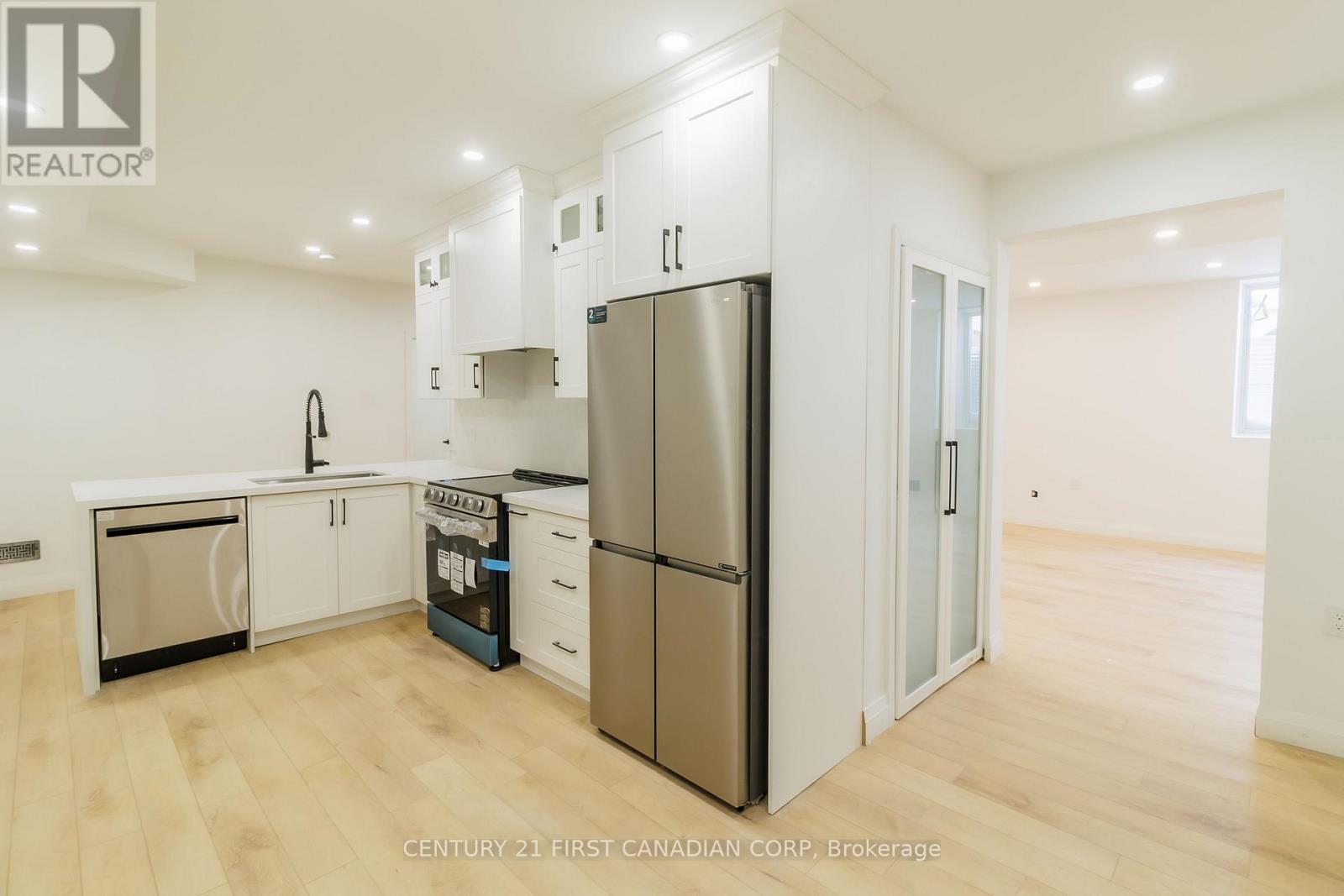 Upper - 828 Kleinburg Drive, London North (North B), Ontario  N5X 3Z1 - Photo 38 - X12749044