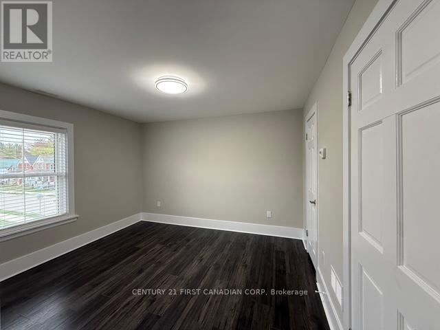 A - 59 Fifth Avenue, St. Thomas, Ontario  N5R 4C7 - Photo 4 - X12749080