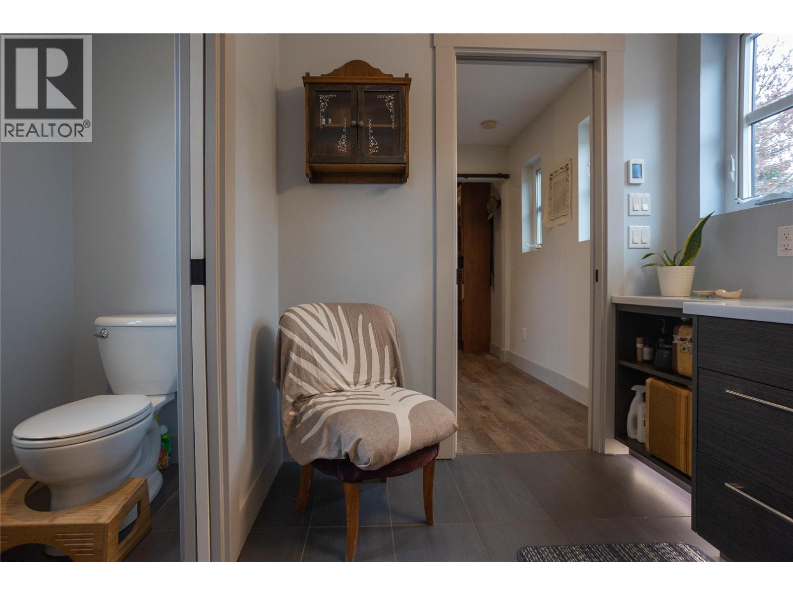 610 Wasson Street, Nelson, British Columbia V1L 3G7 - Photo 31 - 10372071