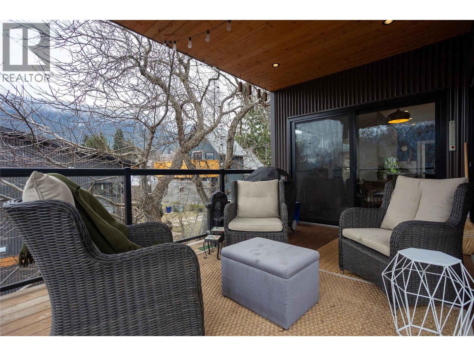 610 Wasson Street, Nelson, British Columbia V1L 3G7 - Photo 20 - 10372071