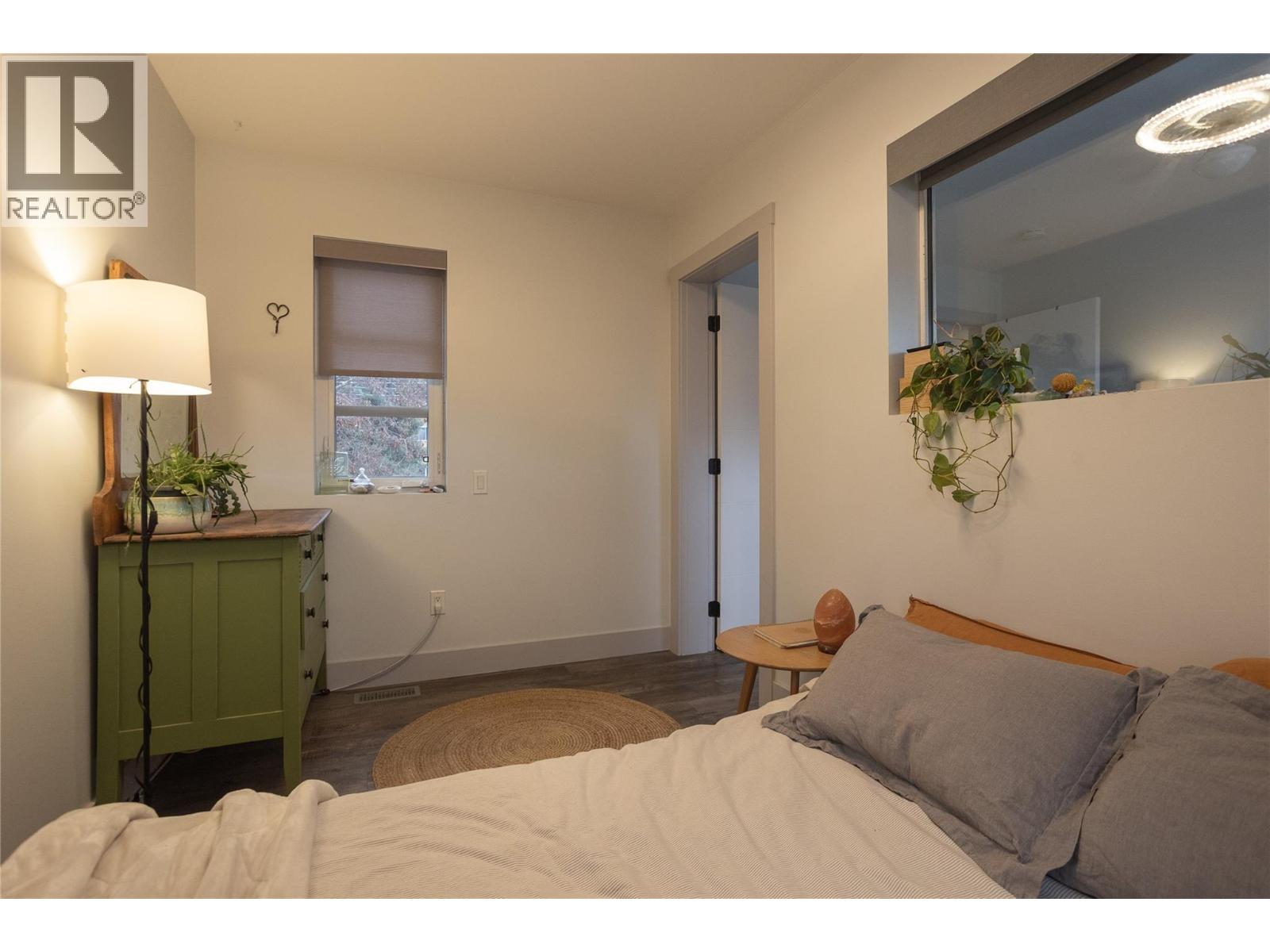 610 Wasson Street, Nelson, British Columbia V1L 3G7 - Photo 38 - 10372071