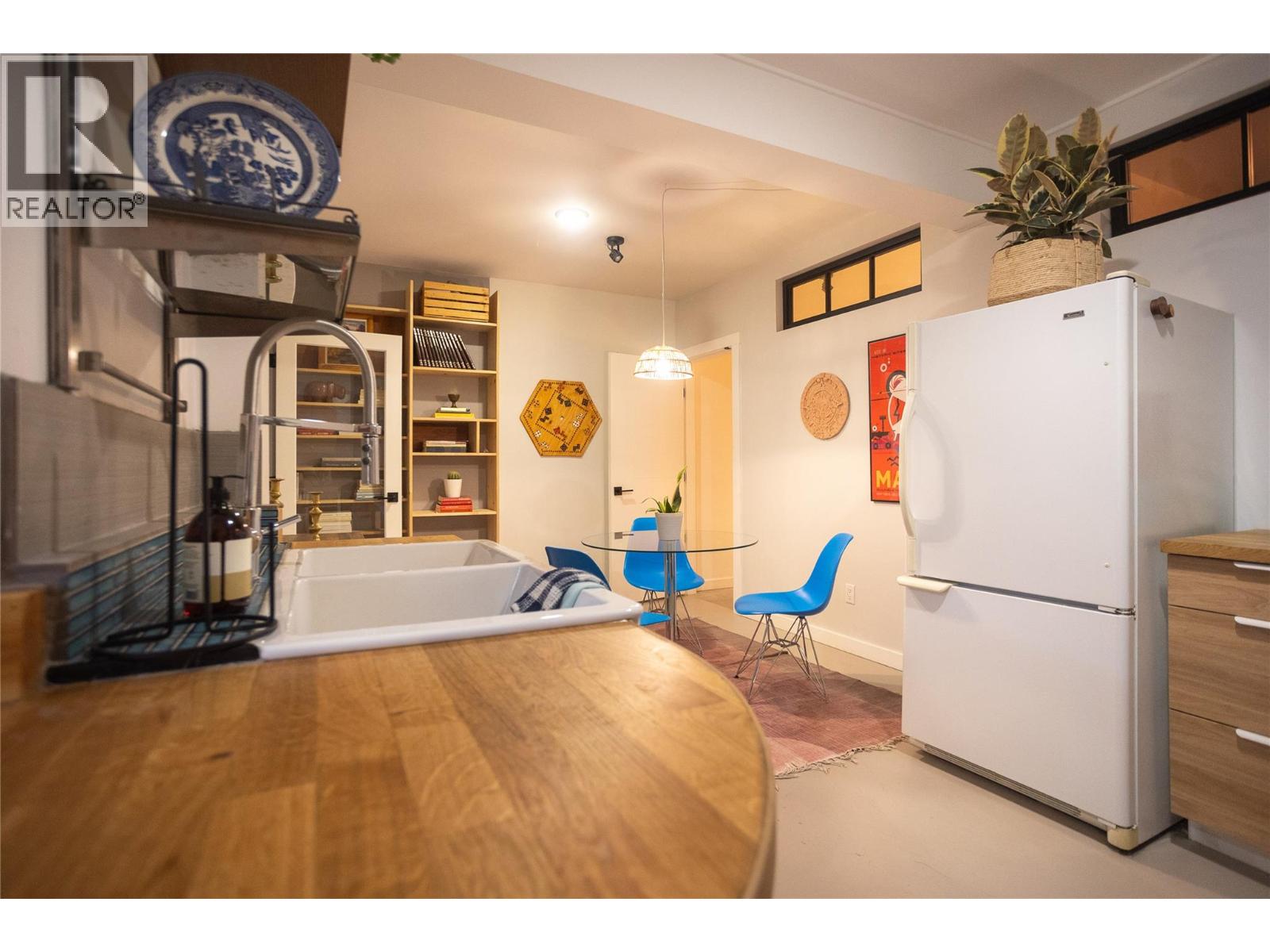 610 Wasson Street, Nelson, British Columbia V1L 3G7 - Photo 60 - 10372071