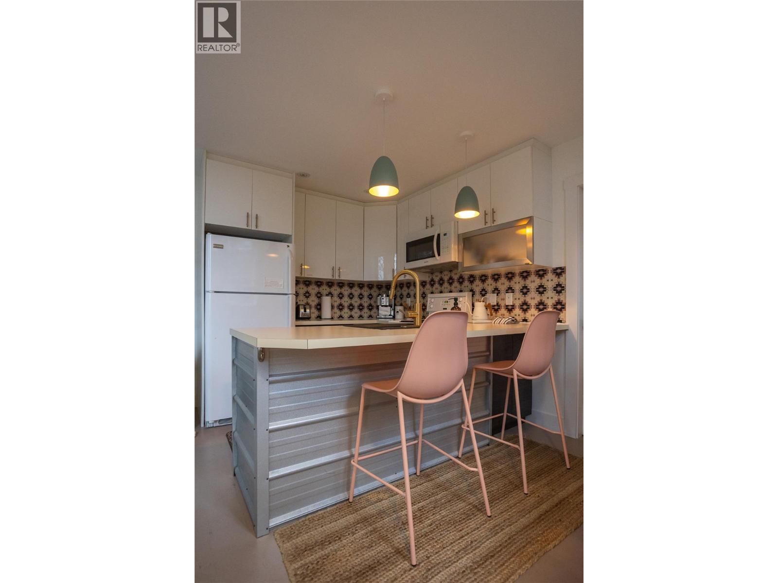 610 Wasson Street, Nelson, British Columbia V1L 3G7 - Photo 64 - 10372071