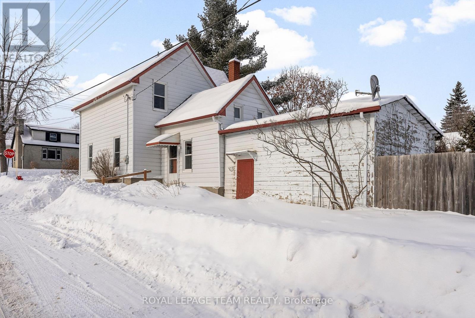 48 Havey Street, Arnprior, Ontario  K7S 1G7 - Photo 3 - X12748826