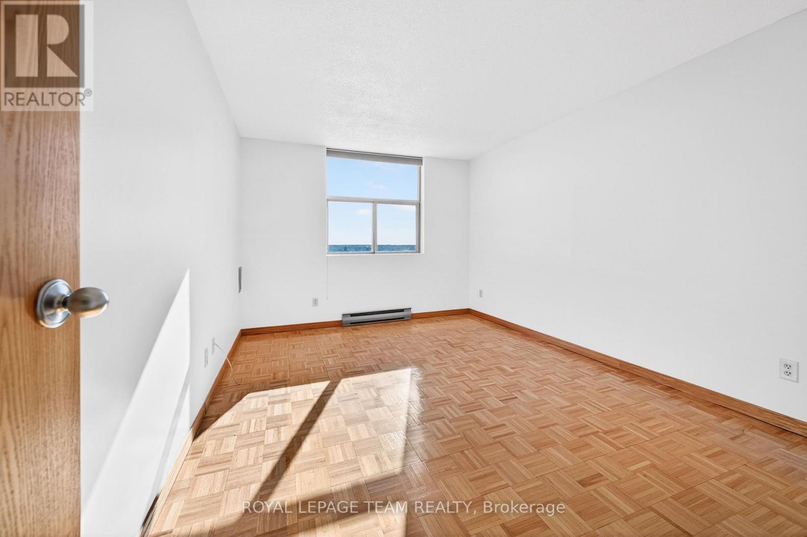 1506 - 2760 Carousel Crescent, Ottawa, Ontario  K1T 2N4 - Photo 16 - X12749030