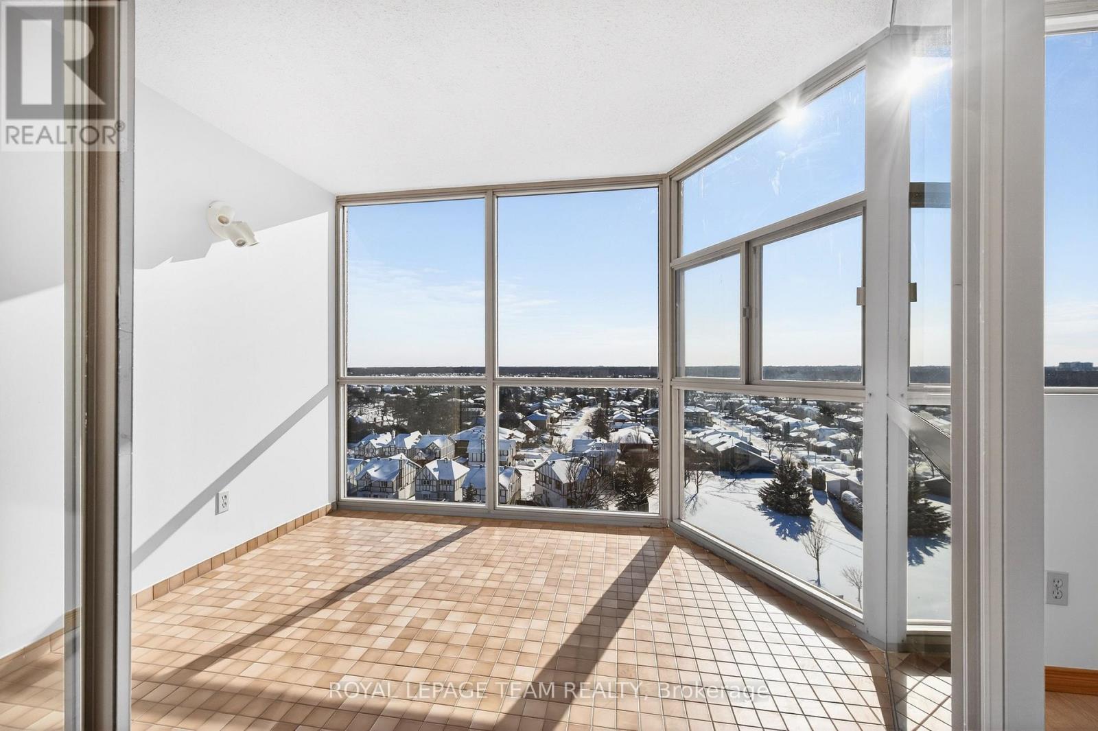 1506 - 2760 Carousel Crescent, Ottawa, Ontario  K1T 2N4 - Photo 6 - X12749030