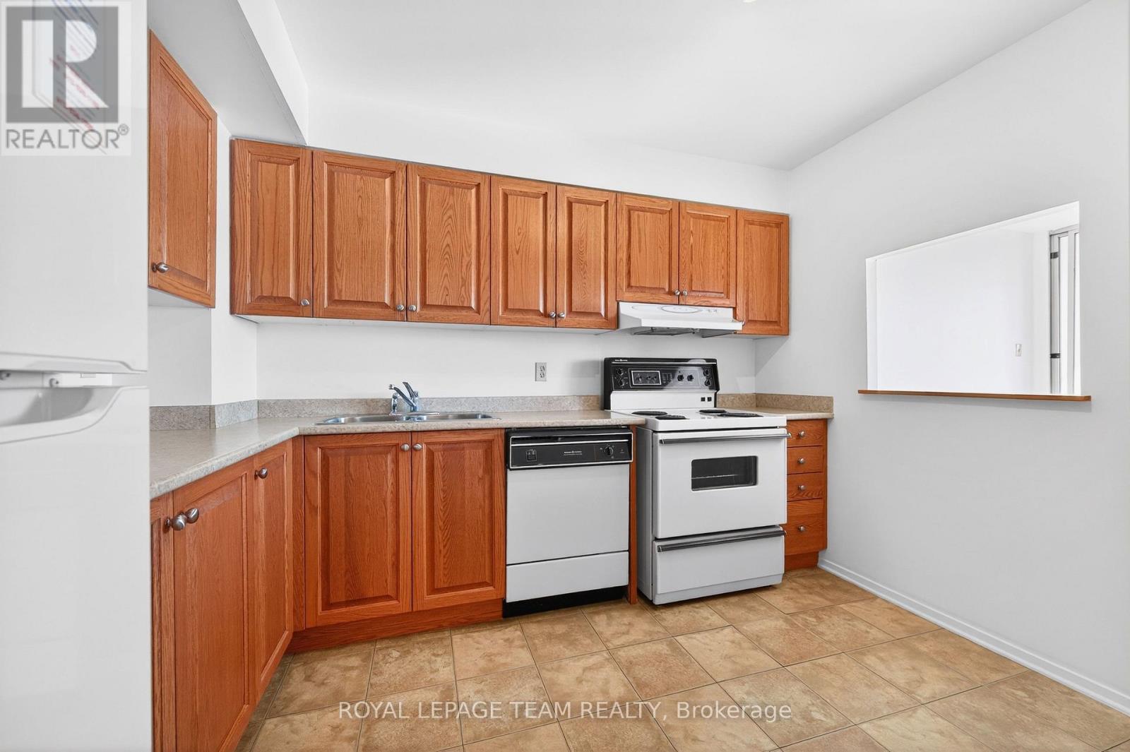 1506 - 2760 Carousel Crescent, Ottawa, Ontario  K1T 2N4 - Photo 8 - X12749030