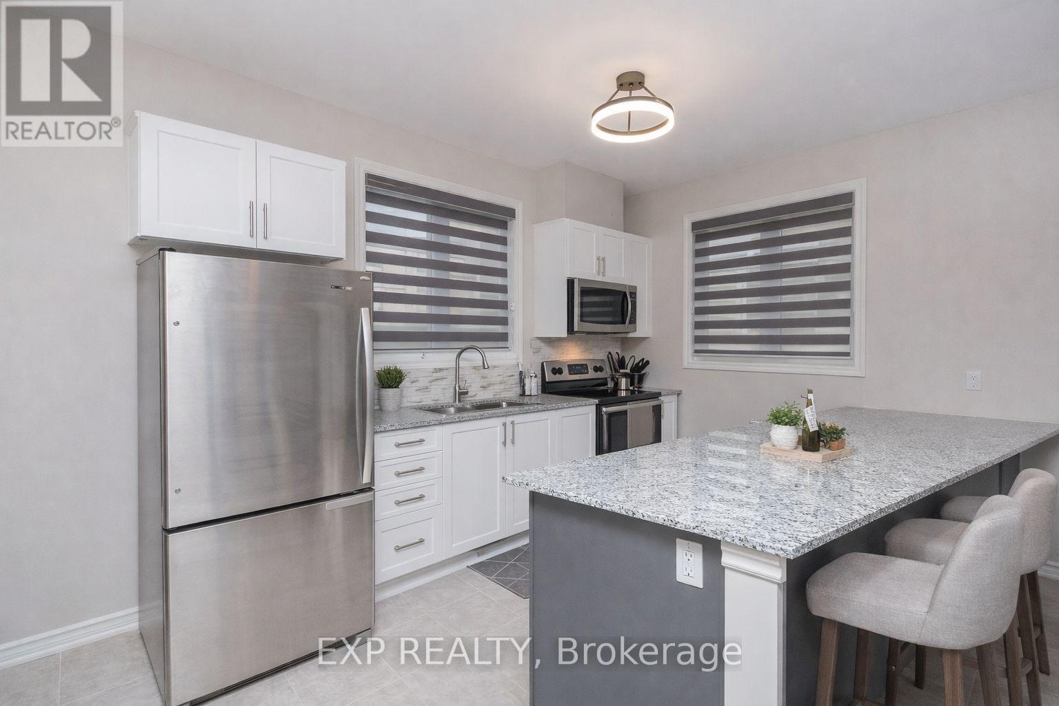 516 Loury Row, Ottawa, Ontario  K1W 0M7 - Photo 8 - X12749036