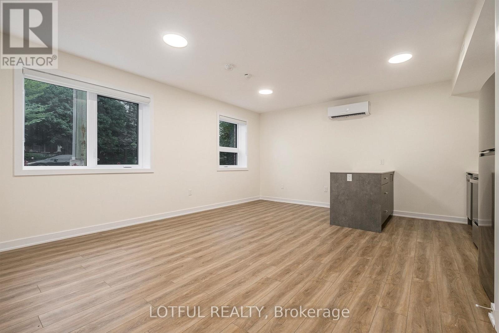 102 - 630 Churchill Avenue, Ottawa, Ontario  K1Z 5E8 - Photo 3 - X12749134