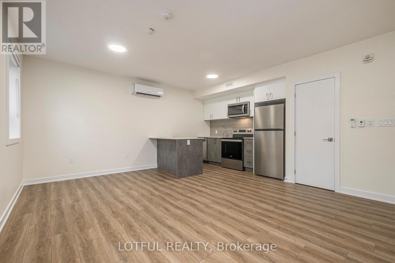 102 - 630 Churchill Avenue, Ottawa, Ontario  K1Z 5E8 - Photo 4 - X12749134