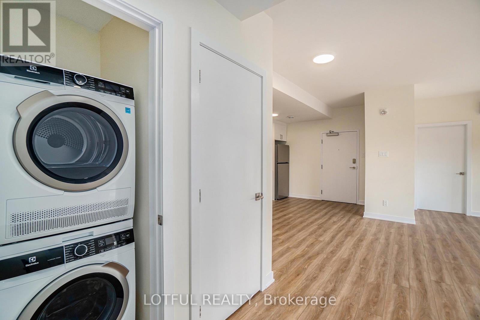 201 - 630 Churchill Avenue N, Ottawa, Ontario  K1Z 5E8 - Photo 3 - X12749140